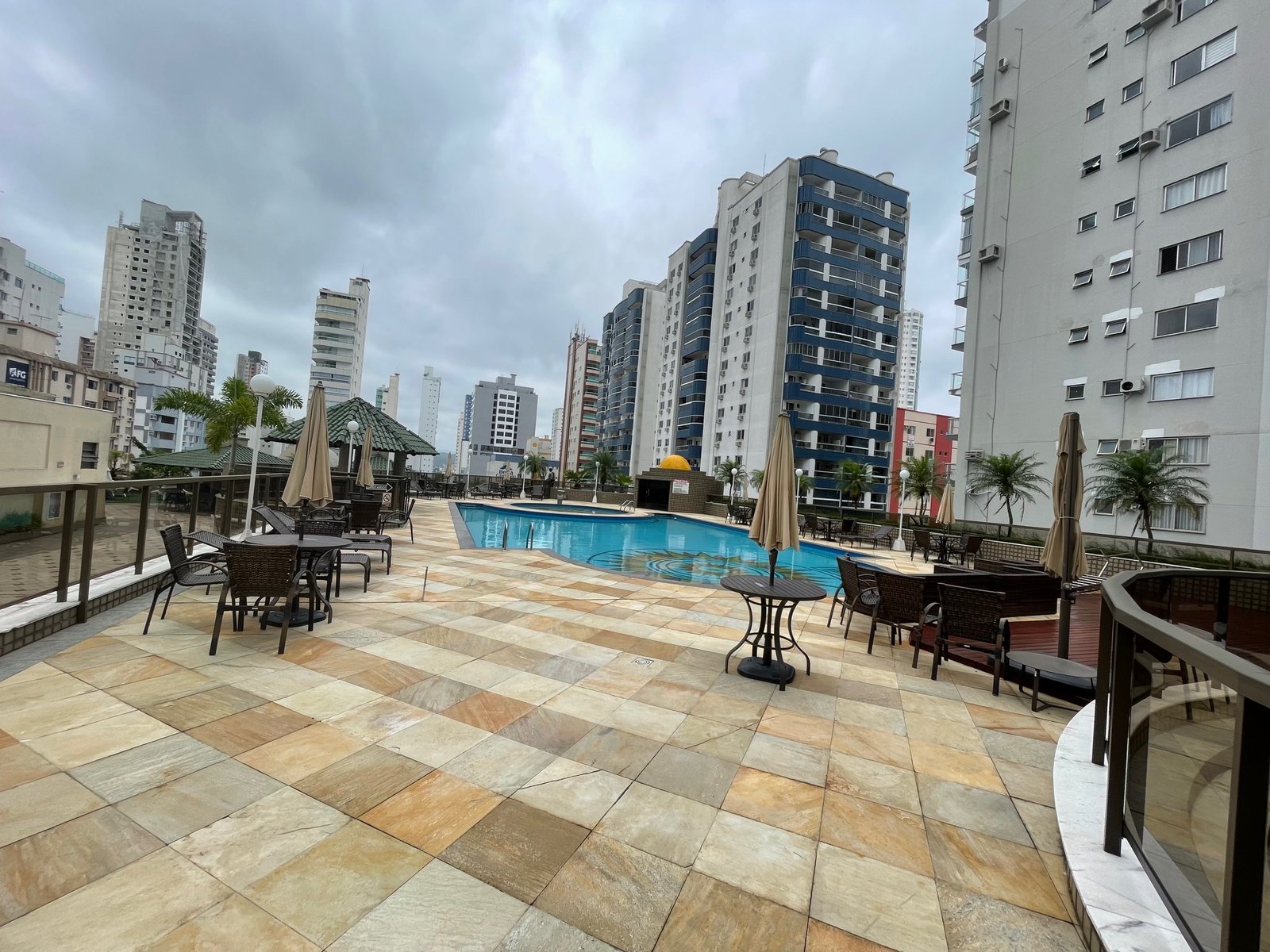 Apartamento a venda no Edifício Residencial Shopping Atlântico